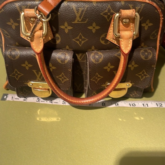 LV manhattan bag - Picture 5 of 11